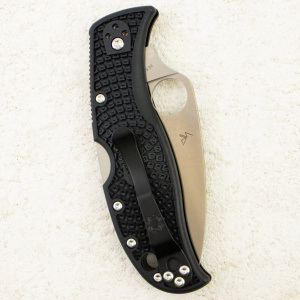 Нож Spyderco LeafJumper, VG-10, FRN Black, C262GP Нож Spyderco LeafJumper, VG-10, FRN Black, C262GP