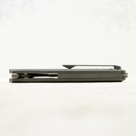Нож WE Knife Quinseris, Satin M390, Titanium Gray with Aluminum Foil Carbon Inlay Handle, WE23093-3 Нож WE Knife Quinseris, Satin M390, Titanium Gray with Aluminum Foil Carbon Inlay Handle, WE23093-3