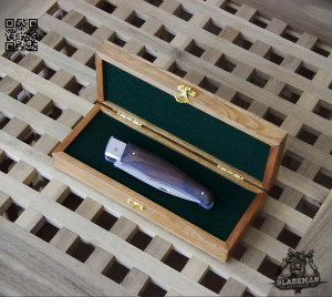 Dubox Шкатулка из Ореха для складного ножа Dubox Шкатулка из Ореха для складного ножа - купить в интернет-магазине Blademan