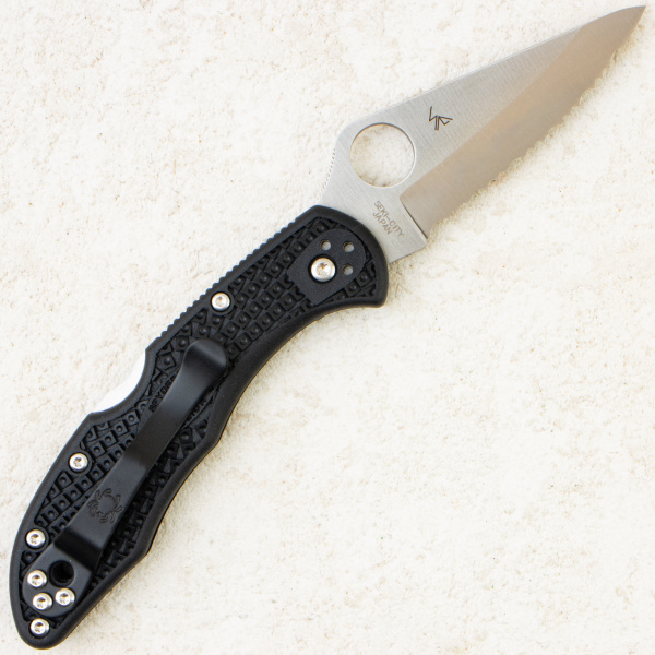 Нож Spyderco Delica 4, Serrated, VG-10, FRN Black, C11SBK