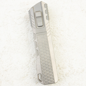 Нож Remette Sharp Leopard, M390, Titanium Gray Handle with Carbon Black/Yellow, ZL301A Нож Remette Sharp Leopard, M390, Titanium Gray Handle with Carbon Black/Yellow, ZL301A
