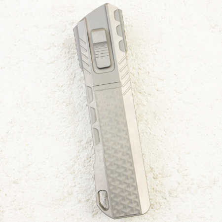 Нож Remette Sharp Leopard, M390, Titanium Gray Handle with Carbon Black/Yellow, ZL301A Нож Remette Sharp Leopard, M390, Titanium Gray Handle with Carbon Black/Yellow, ZL301A