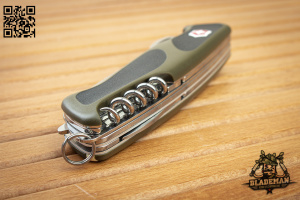 Нож перочинный Victorinox RangerGrip 179 Green/Black