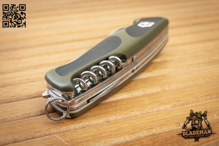 Нож перочинный Victorinox RangerGrip 179 Green/Black