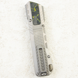 Нож Remette Sharp Leopard, M390, Titanium Gray Handle with Carbon Black/Yellow, ZL301A Нож Remette Sharp Leopard, M390, Titanium Gray Handle with Carbon Black/Yellow, ZL301A