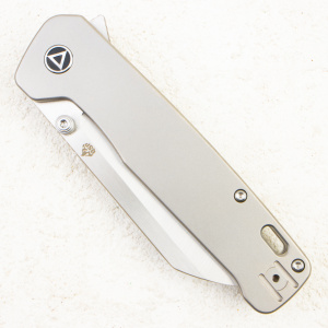 Нож QSP Penguin PLUS, 20CV, Titanium Handle, QS130XL-A Нож QSP Penguin PLUS, 20CV, Titanium Handle, QS130XL-A