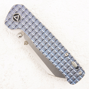 Нож QSP Penguin, 154CM, Titanium Frag Blue, QS130-RFRG1 - складной туристические ножи из стали Нож QSP Penguin, 154CM, Titanium Frag Blue, QS130-RFRG1 - складной туристические ножи из стали