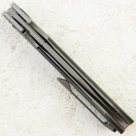 Нож WE Knife Brr15, Stonewashed, M390, Gray Titanium/Carbon Fiber Handle, WE24007-2 Нож WE Knife Brr15, Stonewashed, M390, Gray Titanium/Carbon Fiber Handle, WE24007-2