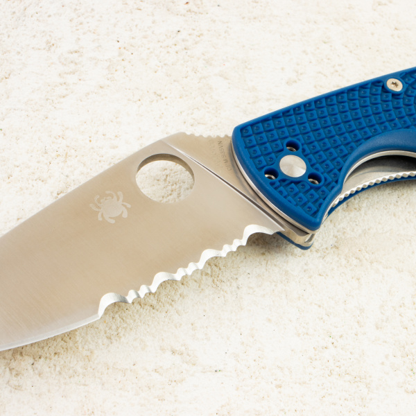 Нож Spyderco Tenacious, CPM S35VN, FRN Blue, C122PSBL