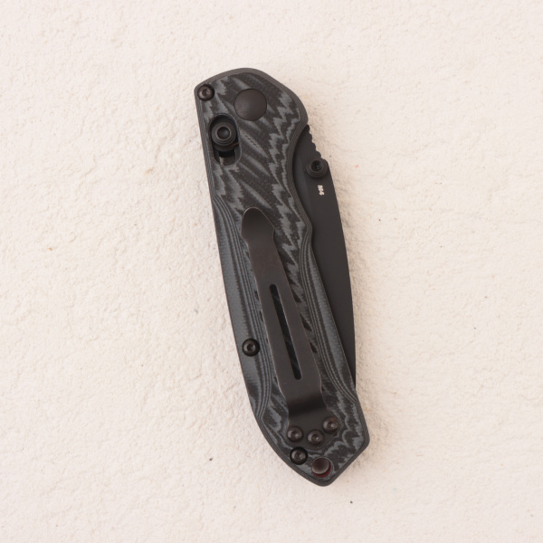 Нож Benchmade Mini Freek, M4, Black/Whire G10 Handle, 565BK-02