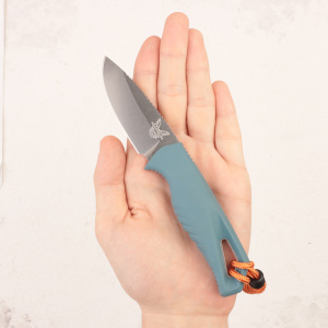 Нож Benchmade Intersect, MagnaCut, Depth Blue Santoprene Handle, Blue Molded Sheath, 18050, (Water Collection)
