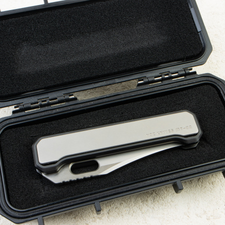 Нож NOC Knives MT-30, M390, DLC Stainless Steel Handle with Titanium Gray Inlay, MT-3008 Нож NOC Knives MT-30, M390, DLC Stainless Steel Handle with Titanium Gray Inlay, MT-3008