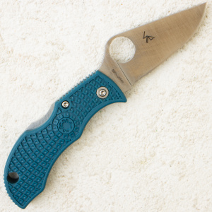 Нож Spyderco Manbug, K390, FRN Blue, MFPK390 Нож Spyderco Manbug, K390, FRN Blue, MFPK390