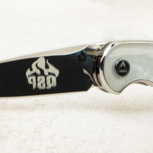 Нож QSP Dolphin, Mirror 14C28N, White Pearl Shell Handle, QS161-C Нож QSP Dolphin, Mirror 14C28N, White Pearl Shell Handle, QS161-C