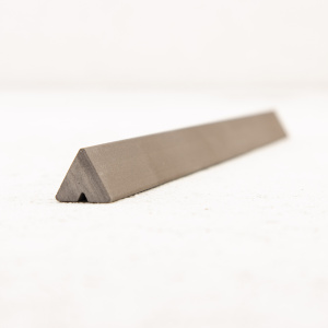 Брусок Spyderco Medium Tri-angle Stone C204M1 Брусок Spyderco Medium Tri-angle Stone C204M1