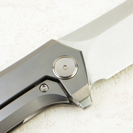 Нож WE Knife Acuminal, Rubbed Satin Vanax, Titanium Handle, WE23070-2 Нож WE Knife Acuminal, Rubbed Satin Vanax, Titanium Handle, WE23070-2