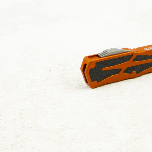 Нож Heretic Knives Colossus, CPM MagnaCut, Orange Aluminum Handle, H039-2A-ORG Нож Heretic Knives Colossus, CPM MagnaCut, Orange Aluminum Handle, H039-2A-ORG
