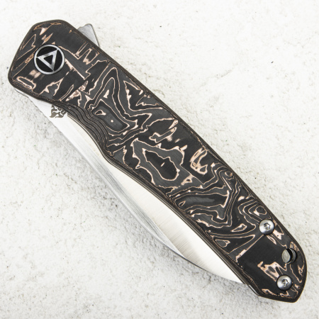 Нож QSP Otter, CPM S35VN, Copper Foil Carbon Fiber, QS140-B1