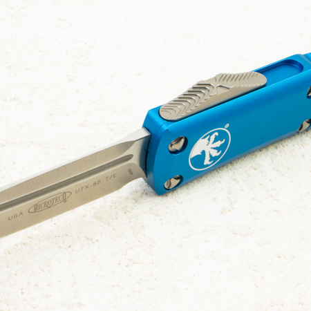 Нож Microtech UTX-85 Tanto, Stonewash, M390, Aluminum Blue, 233-10 BL Нож Microtech UTX-85 Tanto, Stonewash, M390, Aluminum Blue, 233-10 BL