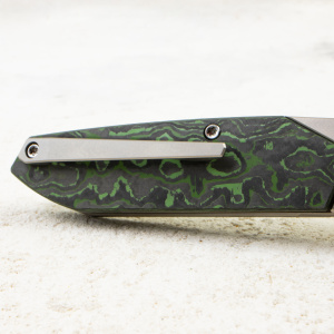 Нож WE Knife Brr15, Satin, M390, Gray Titanium/ Jungle Wear FatCarbon Fiber Handle, WE24007-4 Нож WE Knife Brr15, Satin, M390, Gray Titanium/ Jungle Wear FatCarbon Fiber Handle, WE24007-4