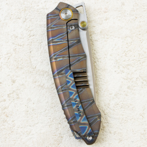 Нож Remette Wild Species, M390, Titanium Tiger Stripe Handle, WD108-C Нож Remette Wild Species, M390, Titanium Tiger Stripe Handle, WD108-C