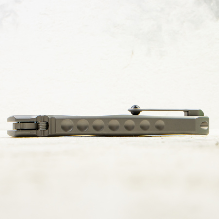 Нож Microtech Anax, M390, Titanium/Carbon Fiber Black Inlay, 190C-4 Нож Microtech Anax, M390, Titanium/Carbon Fiber Black Inlay, 190C-4