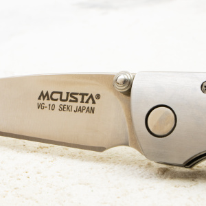 Нож Mcusta Teana, Эбеновое дерево, MC-0144 Нож Mcusta Teana, Эбеновое дерево, MC-0144