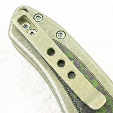 Нож WE Knife Button Lock Kitefin, CPM 20CV, Carbon Fiber / Green Titanium Handle - купить в интернет-магазине Blademan