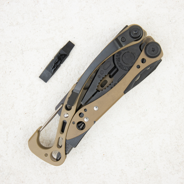 Мультитул Leatherman Skeletool Coyote Tan 832207 - купить в интернет-магазине Blademan