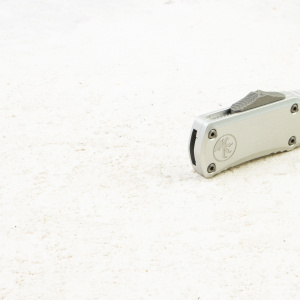 Нож Microtech Hera II Mini, Apocalyptic, M390, Aluminium Clear, 1703M-10 Нож Microtech Hera II Mini, Apocalyptic, M390, Aluminium Clear, 1703M-10