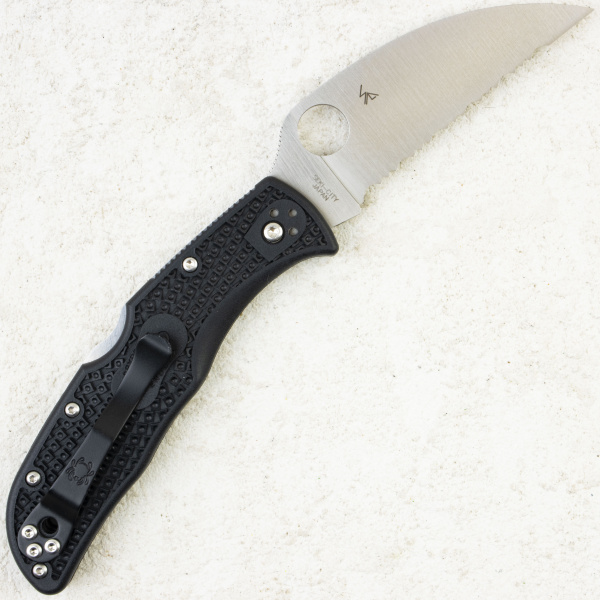 Нож Spyderco Endela Wharncliffe, Serrated, VG-10, FRN Black, C243FSWCBK