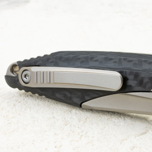 Нож Microtech Socom Bravo Mini, Bead Blasted, M390, Titanium/Carbon Black Handle, 260M-7 Нож Microtech Socom Bravo Mini, Bead Blasted, M390, Titanium/Carbon Black Handle, 260M-7