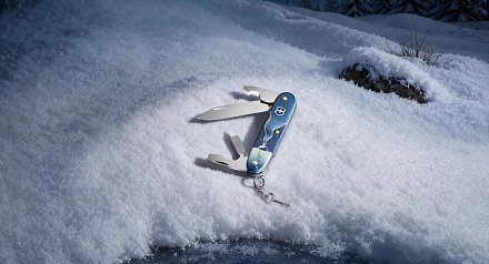 Victorinox выпустила зимнюю серию Winter Magic 2026 на базе Synergy